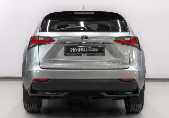 Подержанный автомобиль Lexus NX 2014 года (6 фото)
