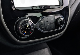 Подержанный автомобиль Renault Kaptur 2020 года (21 фото)