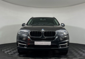 Подержанный автомобиль BMW X5 2015 года (3 фото)