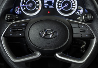 Подержанный автомобиль Hyundai Creta 2022 года (11 фото)