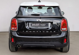 Подержанный автомобиль MINI Countryman 2018 года (6 фото)