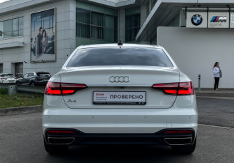Подержанный автомобиль Audi A4 Sedan 2022 года (6 фото)