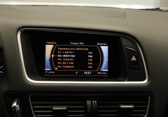 Подержанный автомобиль Audi Q5 2015 года (16 фото)