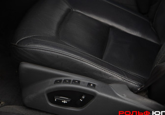 Подержанный автомобиль Volvo S80 2010 года (20 фото)