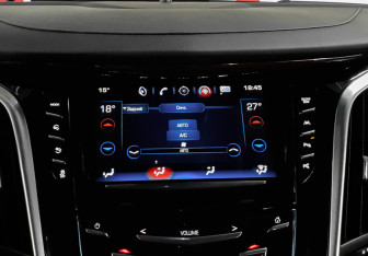 Подержанный автомобиль Cadillac Escalade Suv 2019 года (14 фото)