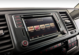 Подержанный автомобиль Volkswagen Multivan 2019 года (30 фото)