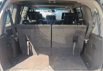 Подержанный автомобиль Nissan Pathfinder 2010 года (12 фото)