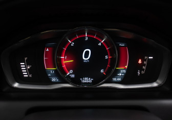 Подержанный автомобиль Volvo XC60 2013 года (13 фото)