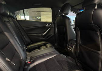Подержанный автомобиль Mazda 6 Sedan 2018 года (11 фото)