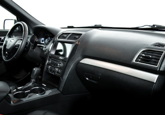 Подержанный автомобиль Ford Explorer 2017 года (8 фото)