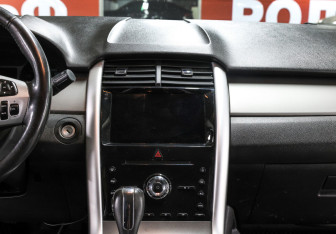 Подержанный автомобиль Ford Edge 2014 года (15 фото)