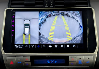 Подержанный автомобиль Toyota Land Cruiser Prado 2019 года (27 фото)