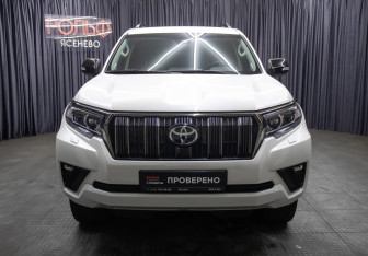 Подержанный автомобиль Toyota Land Cruiser Prado 2022 года (2 фото)