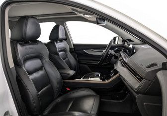 Подержанный автомобиль Exeed LX 2022 года (24 фото)