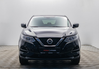 Подержанный автомобиль Nissan Qashqai 2021 года (8 фото)