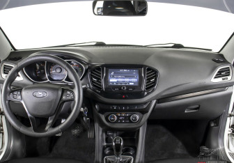 Подержанный автомобиль LADA (ВАЗ) Vesta Sedan 2017 года (8 фото)