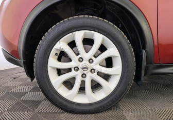 Подержанный автомобиль Nissan Juke 2013 года (13 фото)