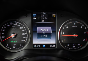 Подержанный автомобиль Mercedes-Benz GLC Coupe 2015 года (13 фото)