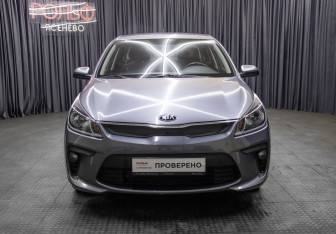 Подержанный автомобиль Kia Rio Sedan 2017 года (2 фото)