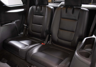 Подержанный автомобиль Ford Explorer 2013 года (11 фото)