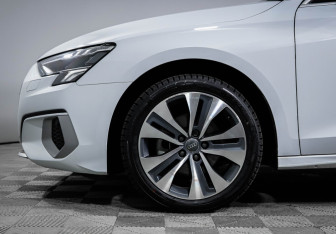 Подержанный автомобиль Audi A3 Sedan 2021 года (15 фото)