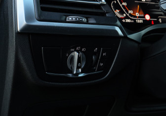 Подержанный автомобиль BMW X3 2022 года (23 фото)