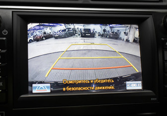 Подержанный автомобиль Toyota Camry Sedan 2013 года (17 фото)