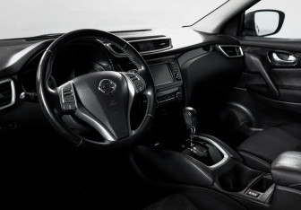 Подержанный автомобиль Nissan Qashqai 2014 года (8 фото)