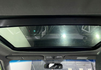 Подержанный автомобиль Hyundai Veloster 2013 года (18 фото)