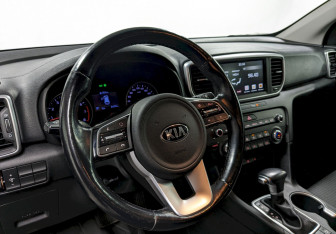 Подержанный автомобиль Kia Sportage 2020 года (13 фото)
