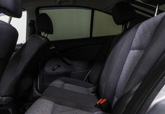 Подержанный автомобиль Skoda Octavia Liftback 2008 года (13 фото)