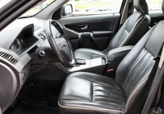 Подержанный автомобиль Volvo XC90 2013 года (18 фото)