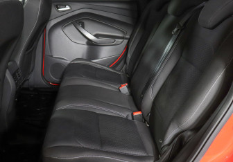 Подержанный автомобиль Ford Kuga 2018 года (10 фото)