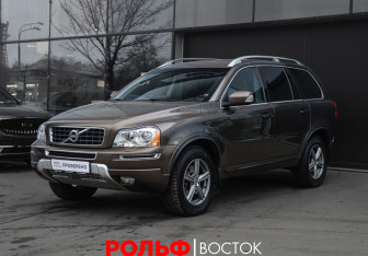 Подержанный автомобиль Volvo XC90 2014 года (1 фото)