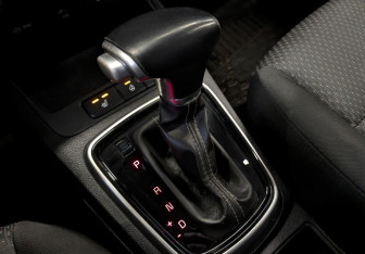 Подержанный автомобиль Kia Rio Hatchback 2021 года (23 фото)