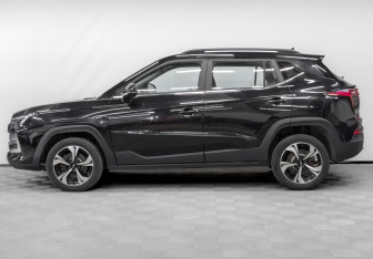 Подержанный автомобиль Москвич 3 2023 года (8 фото)