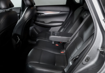 Подержанный автомобиль Infiniti QX50 2018 года (10 фото)