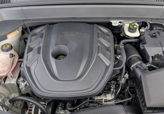 Подержанный автомобиль Geely Monjaro 2024 года (9 фото)