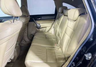 Подержанный автомобиль Honda CR-V 2009 года (10 фото)