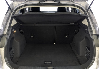 Подержанный автомобиль Geely Coolray 2023 года (10 фото)