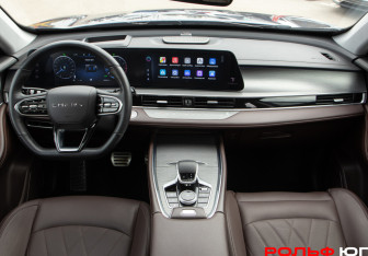 Подержанный автомобиль Chery Tiggo 8 Pro Max 2023 года (11 фото)