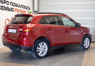 Подержанный автомобиль Mitsubishi ASX 2014 года (4 фото)
