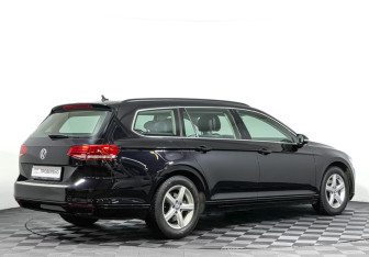 Подержанный автомобиль Volkswagen Passat Wagon 2018 года (5 фото)