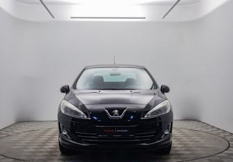 Подержанный автомобиль Peugeot 408 2013 года (2 фото)