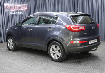Подержанный автомобиль Kia Sportage 2012 года (7 фото)