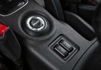Подержанный автомобиль Mitsubishi Outlander 2013 года (16 фото)