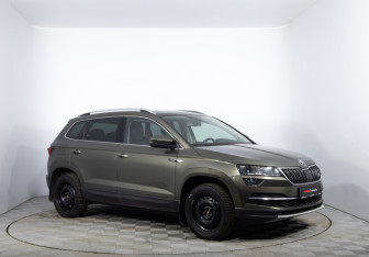 Подержанный автомобиль Skoda Karoq 2019 года (3 фото)