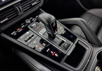 Подержанный автомобиль Porsche Cayenne 2019 года (29 фото)