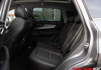 Подержанный автомобиль Chery Tiggo 7 Pro Max 2023 года (8 фото)