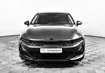 Подержанный автомобиль Kia K5 2020 года (2 фото)